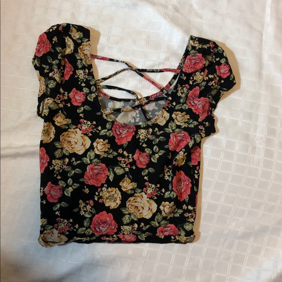 Floral Crop Top with Criss Cross back | Forever21 - Picture 2 of 3